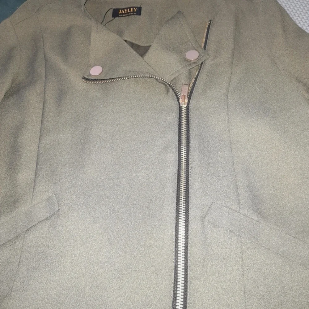 Khaki fitted jacket - Picture 4 of 5